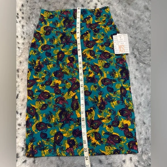 CLOSET CLEAR OUT ALL LULAROE MAKE AN OFFER BUNDL NWT XS HIGH WAIST STRETCH CUTE! - Picture 4 of 13